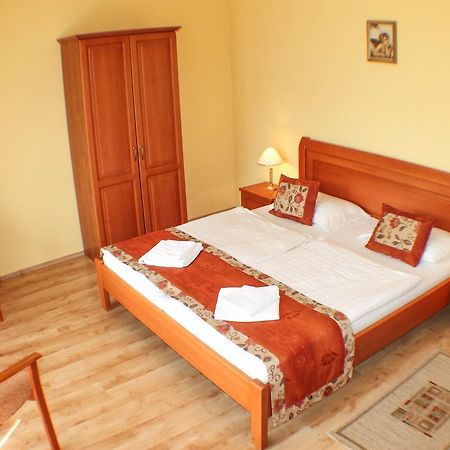 Hotel Járja Hajdúszoboszló Esterno foto