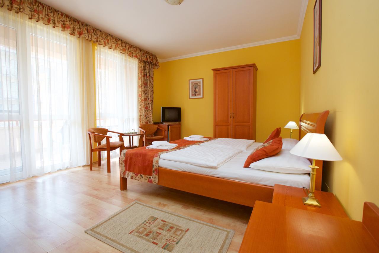 Hotel Járja Hajdúszoboszló Esterno foto