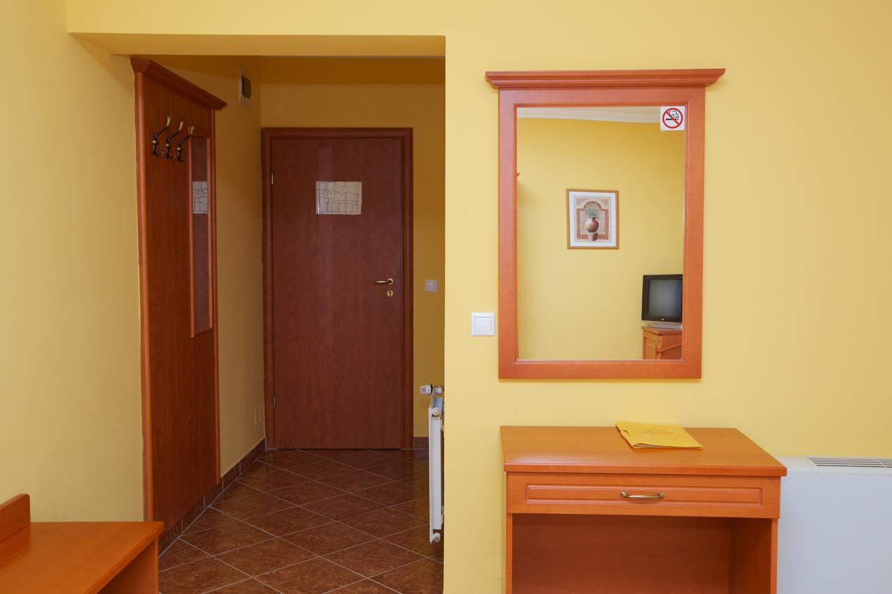 Hotel Járja Hajdúszoboszló Esterno foto