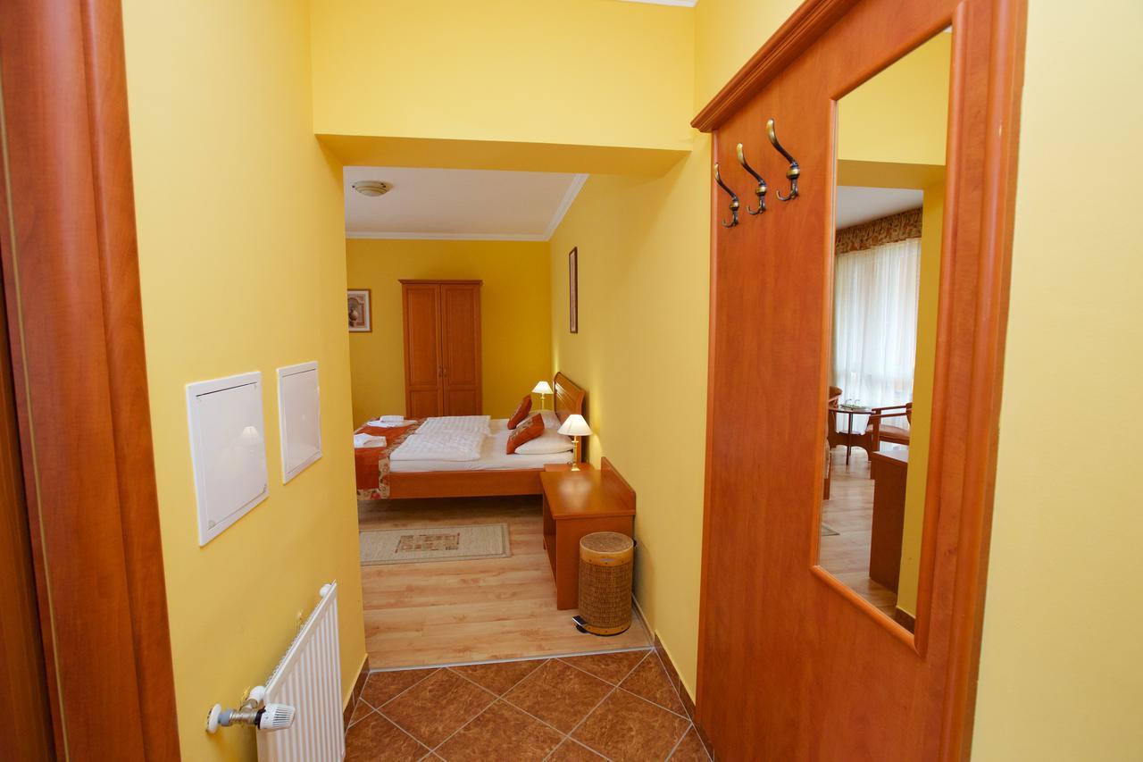 Hotel Járja Hajdúszoboszló Esterno foto